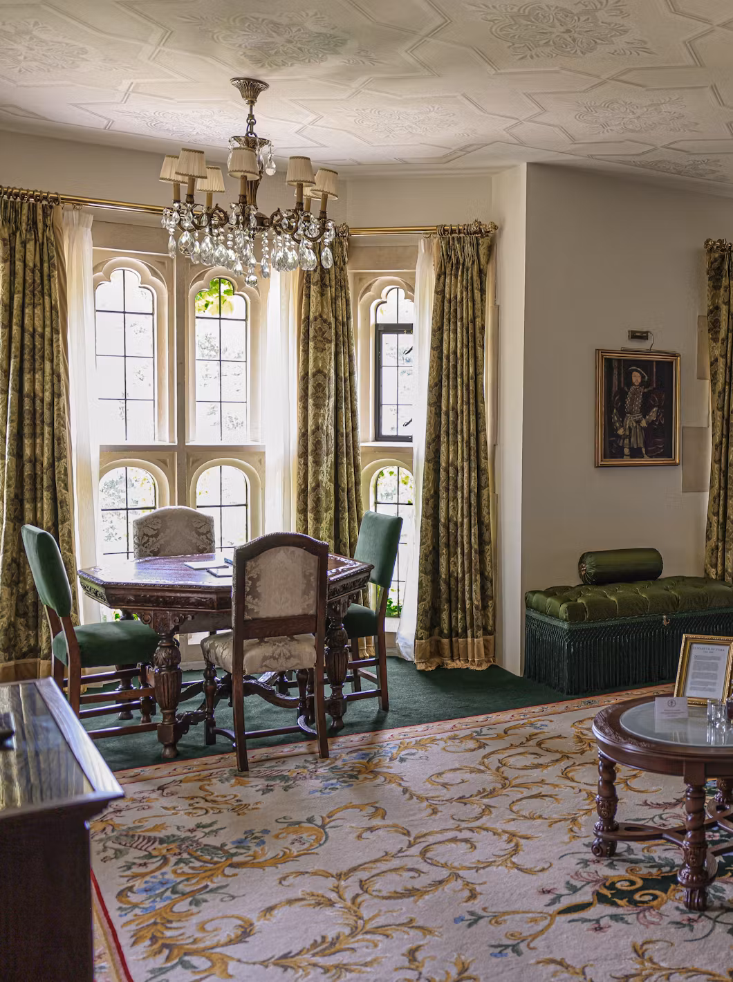 Midweek Bed and Breakfast Stay in a Castle Suite.JPG