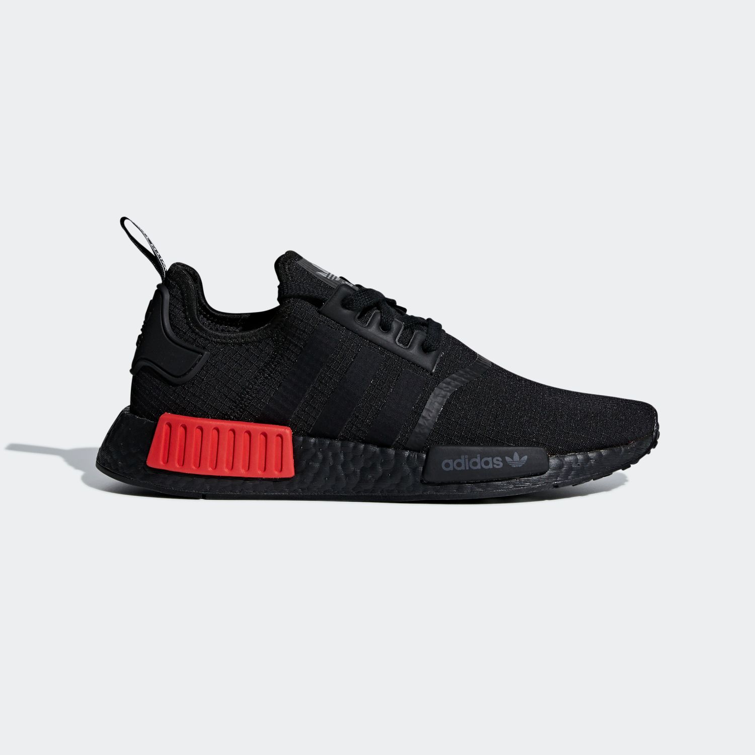 KCKC キクシー | NMD R1 Core Black Lush Red