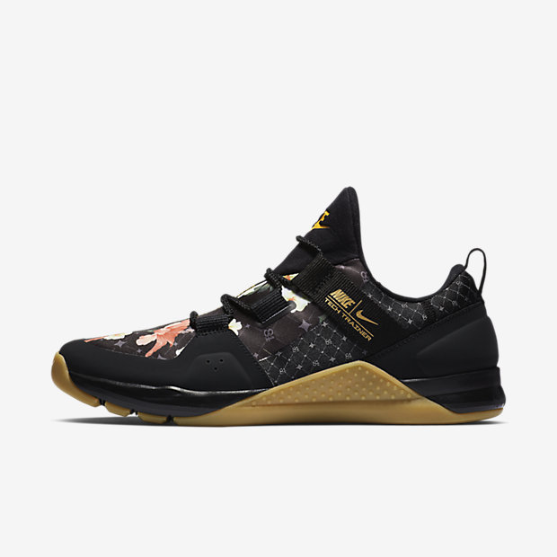 nike tech trainer antonio brown