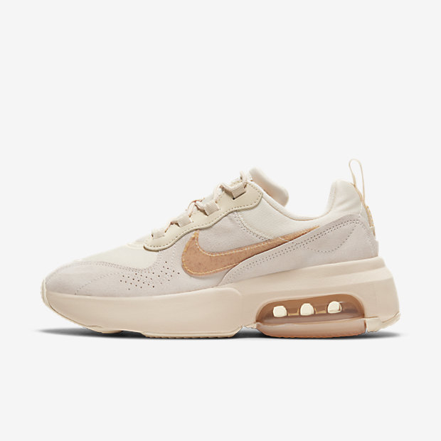 NIKE - NIKE AIR MAX VERONA エアマックス ヴェローナ 新品未使用の+