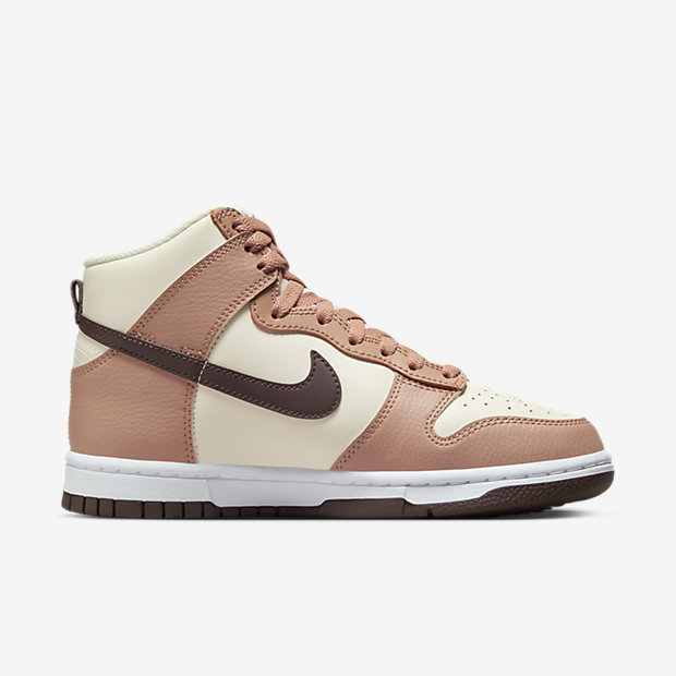 Dunk High WMNS “Dusted Clay” (ウィメンズ) [2]