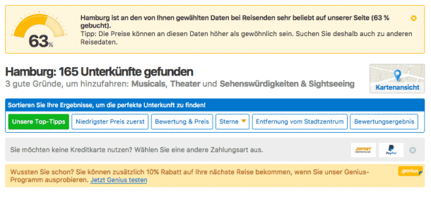 Mit einer technische Anmutung wirken Informationen faktisch, aktuell und fallen auf. Hier zu sehen bei booking.com