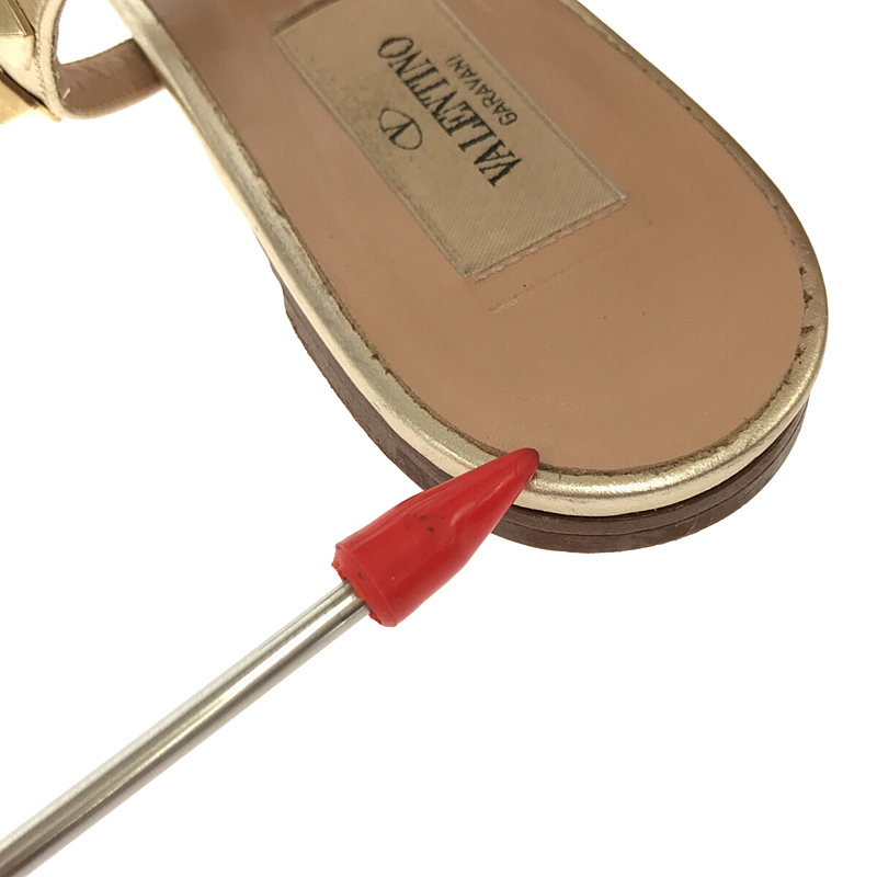 VALENTINO GARAVANI / ヴァレンティノガラヴァーニ ロックスタッズ フラット トングサンダル