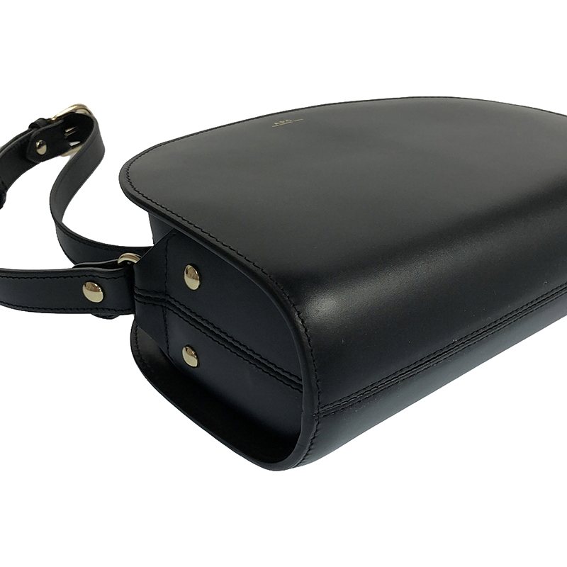 A.P.C. / アーペーセー レザー ハーフムーン ショルダーバッグ