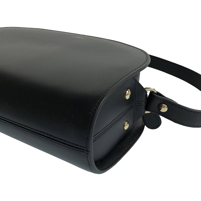 A.P.C. / アーペーセー レザー ハーフムーン ショルダーバッグ