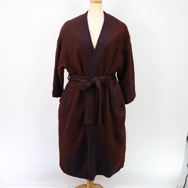 WOOL EMB BELT COAT ウール刺繍ガウンコート