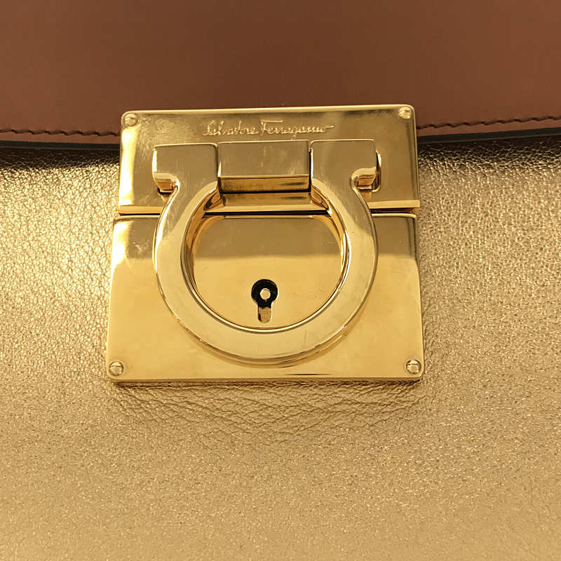 Salvatore Ferragamo / サルヴァトーレ フェラガモ マリソル Marisol Lock Story Crossbody Bag 保存袋つき