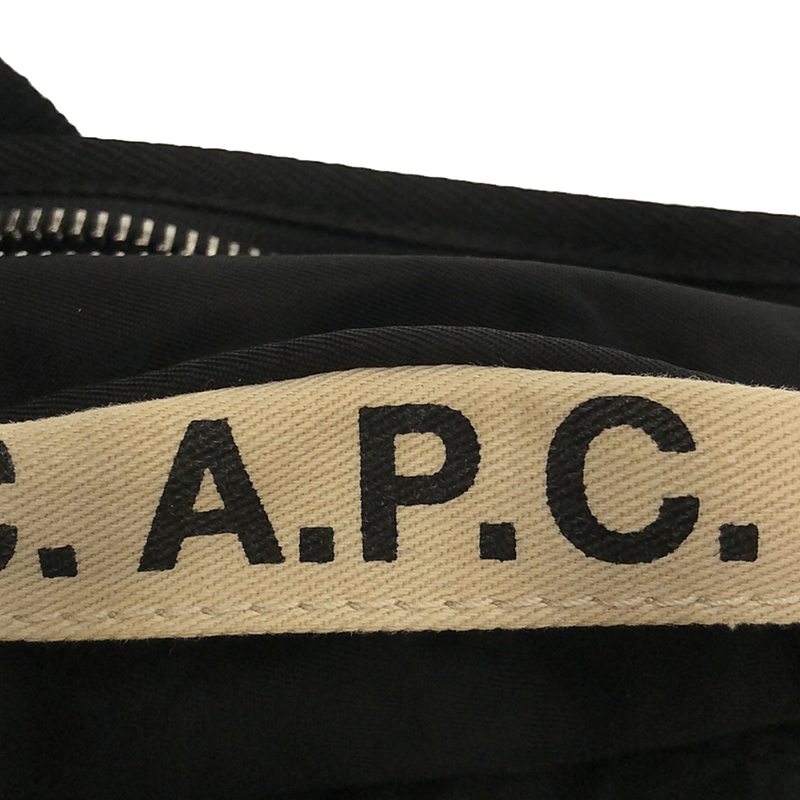 A.P.C. / アーペーセー ロゴ ウエストバッグ ユニセックス