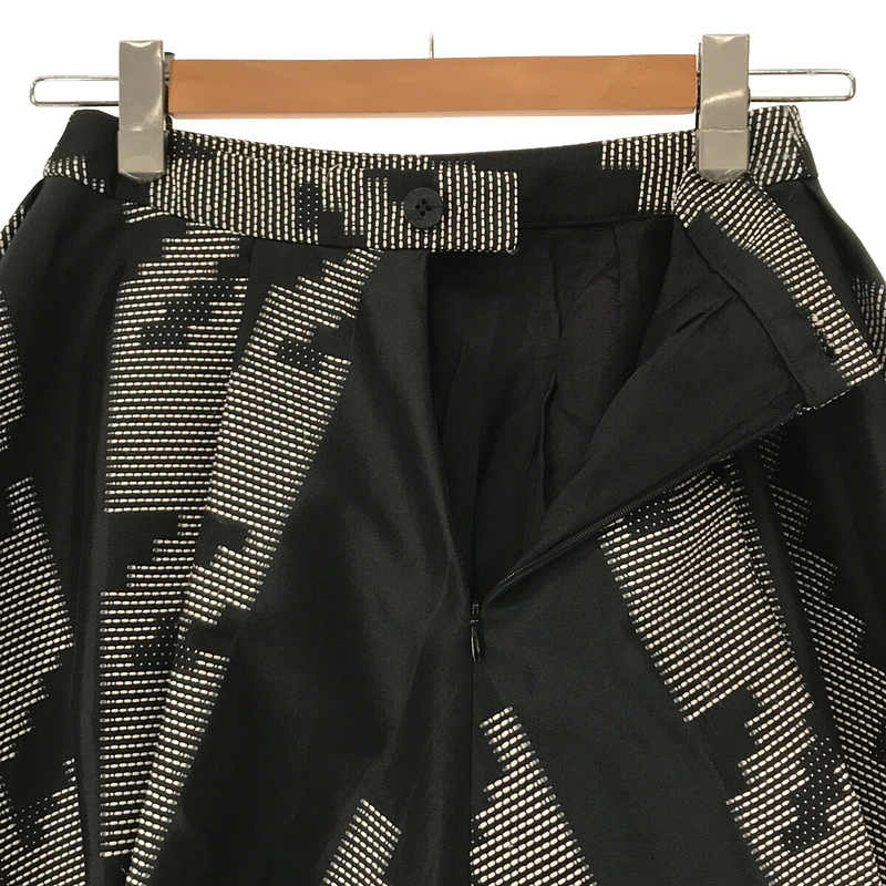 ISSEY MIYAKE / イッセイミヤケ 変形 ジャガードスカート