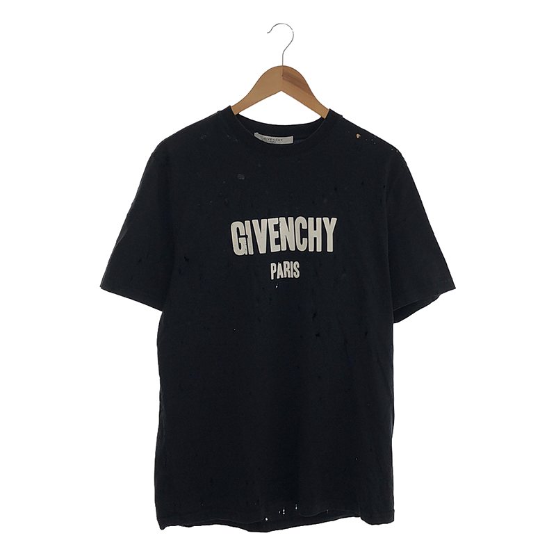 GIVENCHY