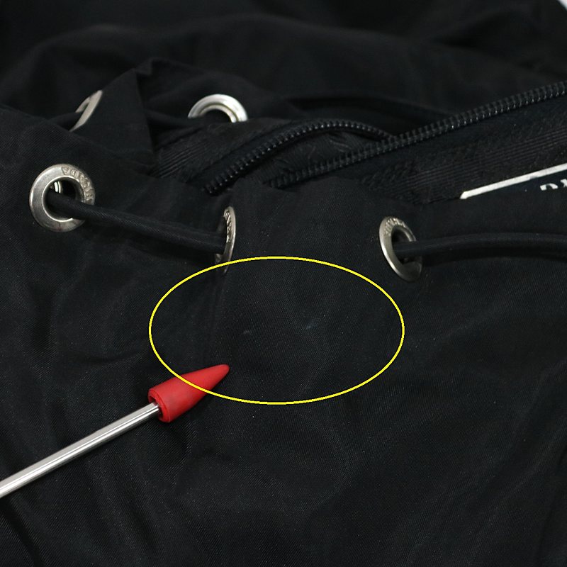 PRADA / プラダ ロゴプレート付きナイロンリュック