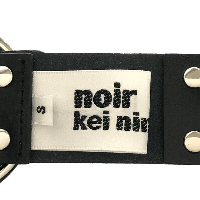 noir kei ninomiya / ノワール ケイニノミヤ エステルサテンリボン × レザーハーネス リボン