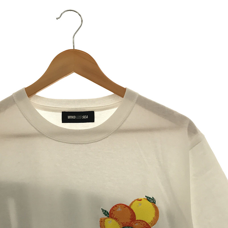 WIND AND SEA / ウィンダンシ― juicy-fresh T-SHIRT ロゴ刺繍Tシャツ white