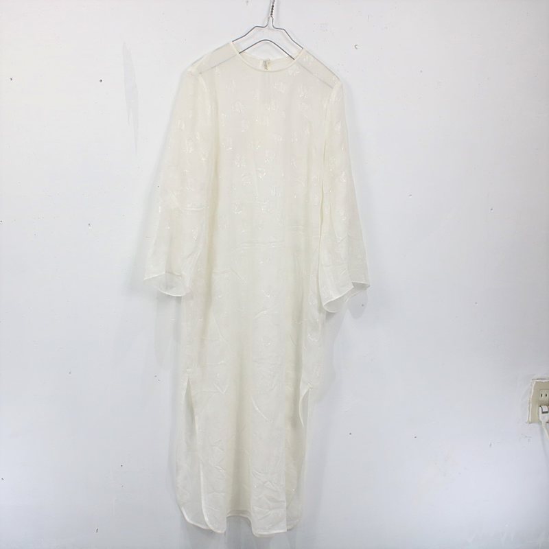 Film Jacquard Shine I-Line Dress シルクフラワージャガードドレス