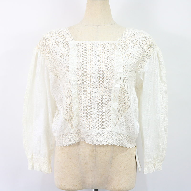 Lace blouse レースブラウス