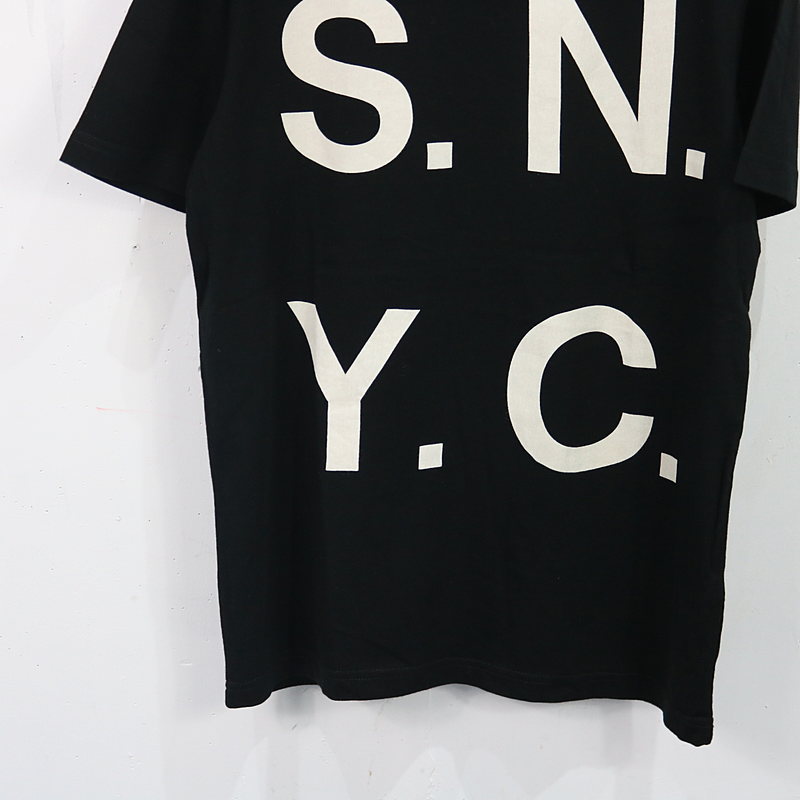 SATURDAYS SURF NYC / サタデーズサーフニューヨーク 英字ロゴプリント半袖Tシャツ