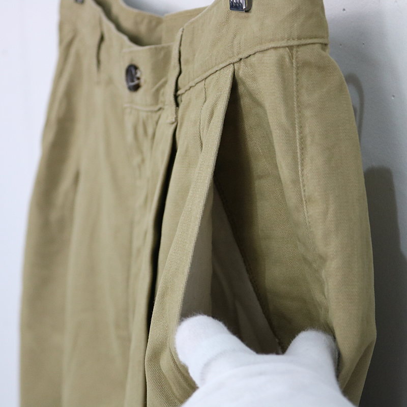 Graphpaper / グラフペーパー Military Cloth Two Tucks Pants ミリタリークロスツータックパンツ beige