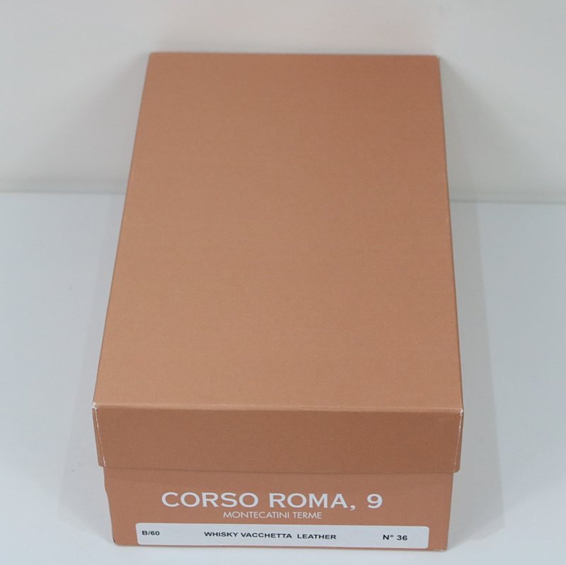 CORSO ROMA 9 / コルソローマ ノーヴェ ゴールド金具フラットサンダル