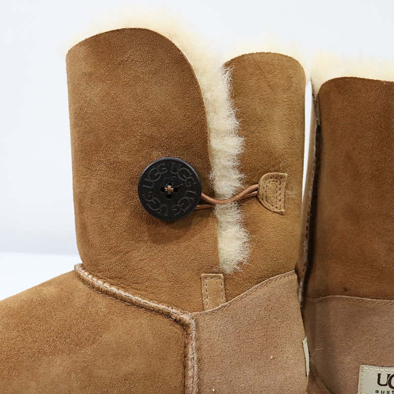 UGG / アグ 5803 Bailey Button ベイリーボタン サンド シープスキン  ムートンブーツ