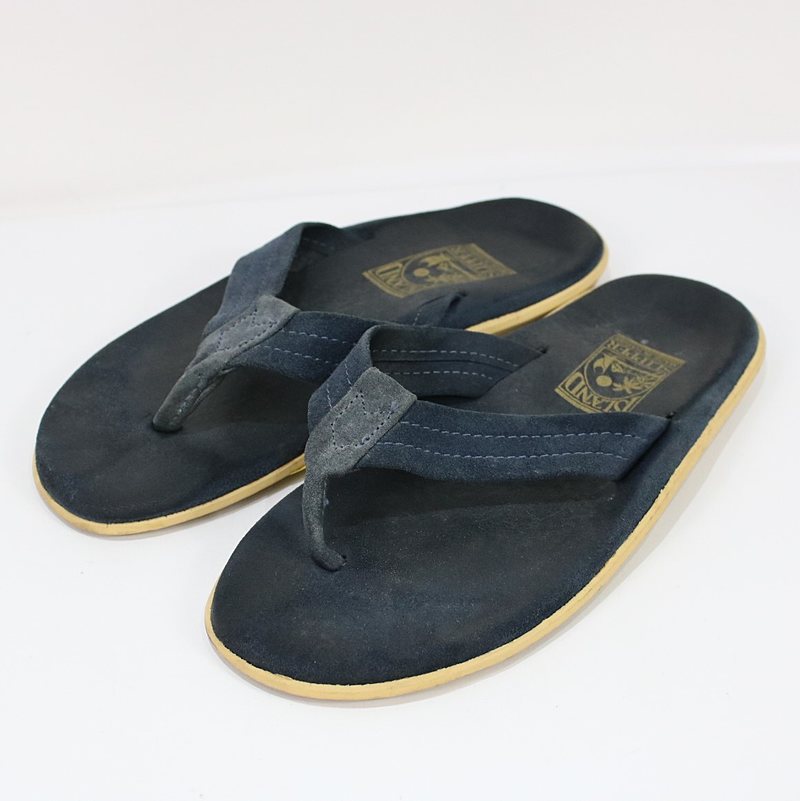 ISLAND SLIPPER