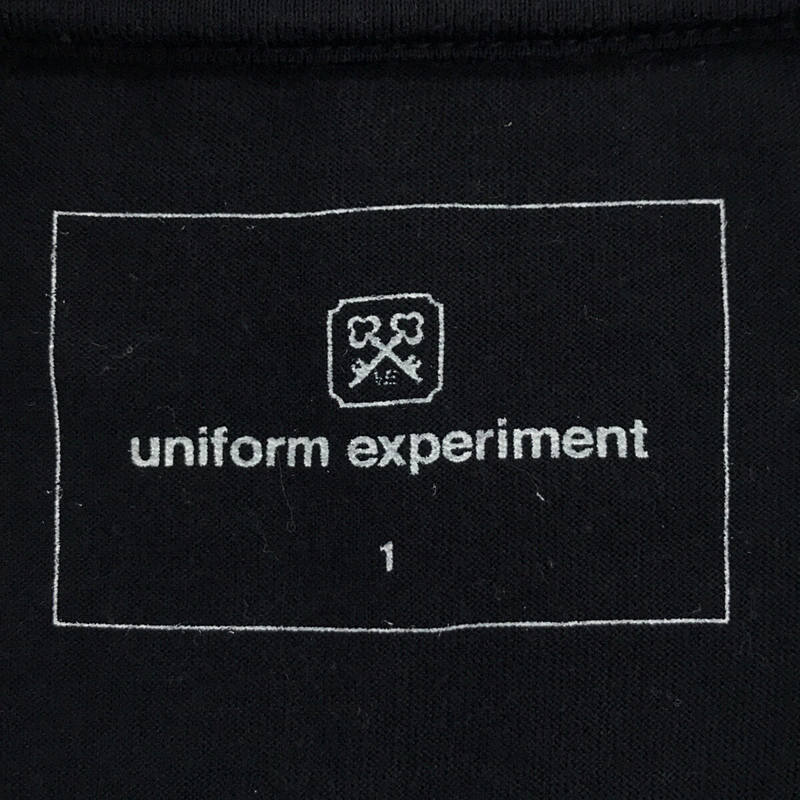 uniform experiment / ユニフォームエクスペリメント U.E.NAVYスタッズ フロントロゴ コットン クルーネック Tシャツ カットソー 