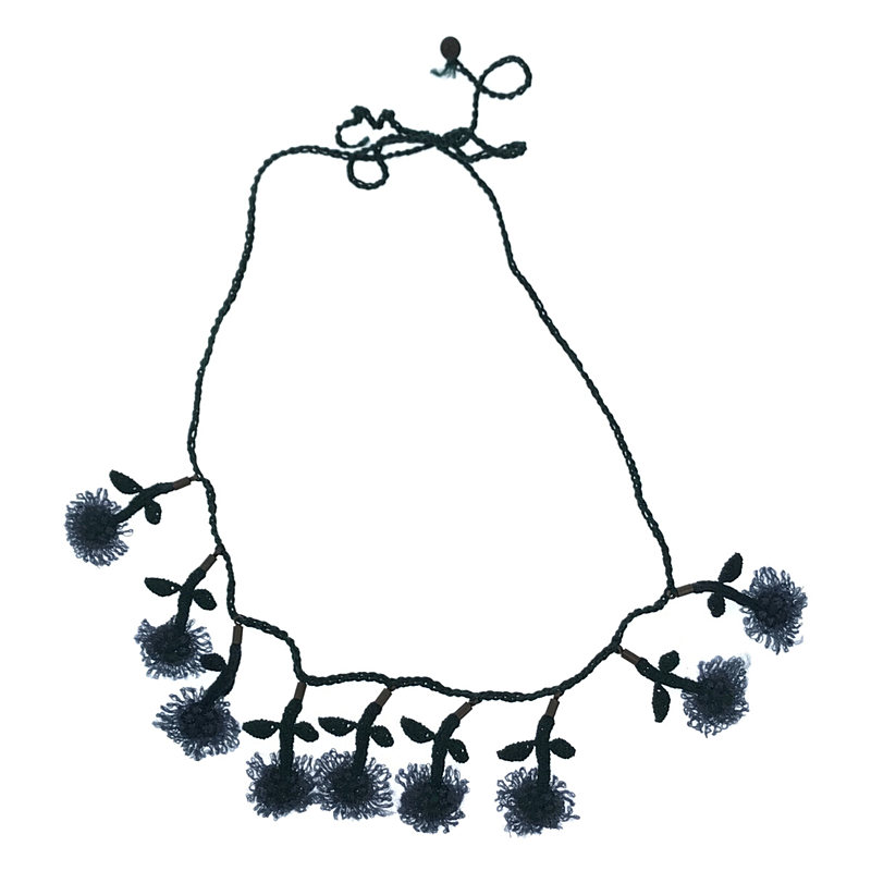 mina perhonen ミナペルホネン  刺繍のネックレス