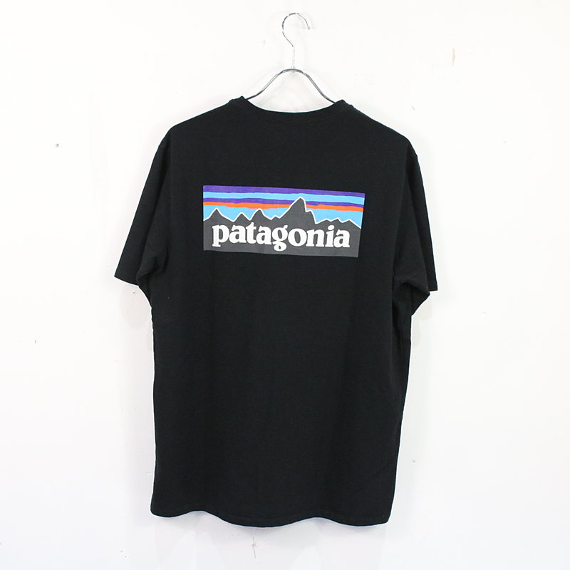 Patagonia / パタゴニア メンズ P-6ロゴ ポケットレスポンシビリティーTシャツ black