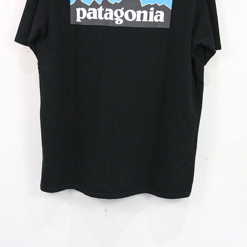 Patagonia / パタゴニア メンズ P-6ロゴ ポケットレスポンシビリティーTシャツ black