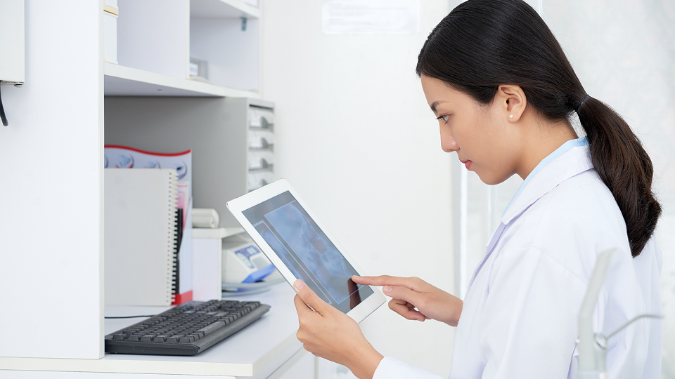 Transformasi Rekam Medis Elektronik (RME) untuk Meningkatkan Pelayanan Dokter di Era Digital