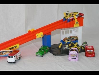 rooftop race garage hot wheels
