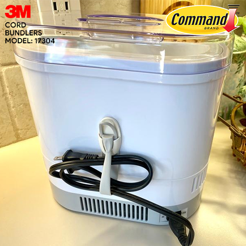 Command 17304 Medium Cord Bundlers With Strips, White, 2 Bundlers and 3  Strips