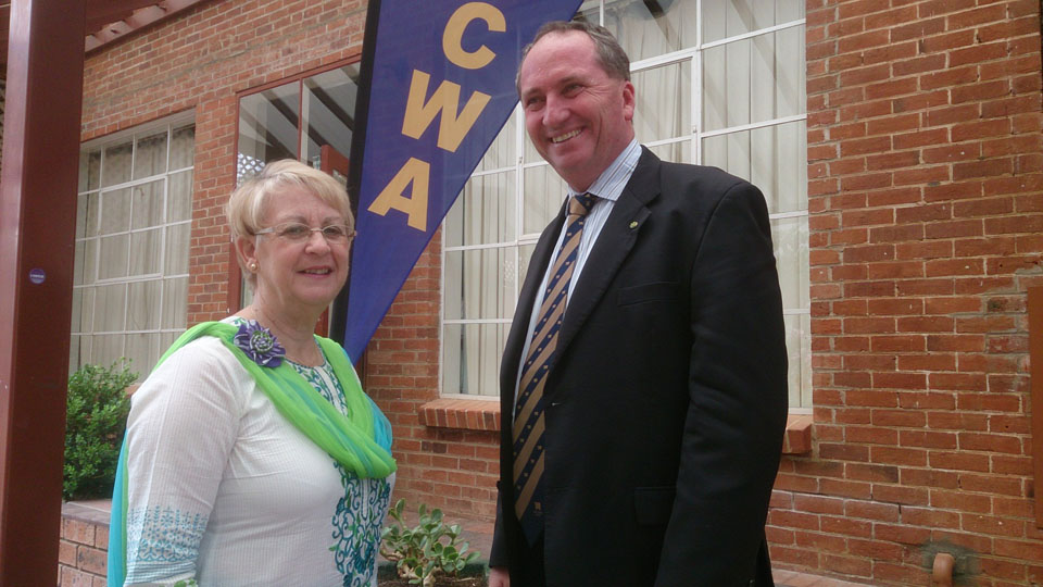 Federal Member for New England, Barnaby Joyce, with World President, Association Country Women of the World, Ruth Shanks AM.