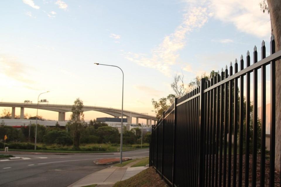 SecuraTop® perimeter fencing secures another Brisbane business