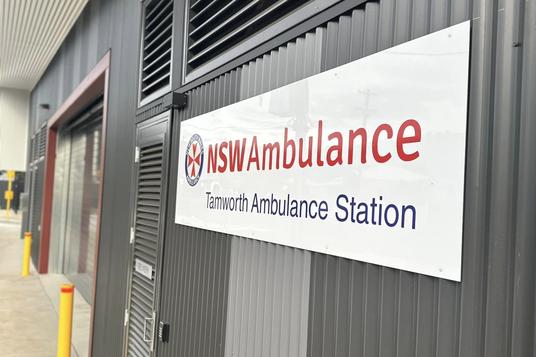 KEYS TO TAMWORTH’S AMBULANCE STATION HANDED OVER icon