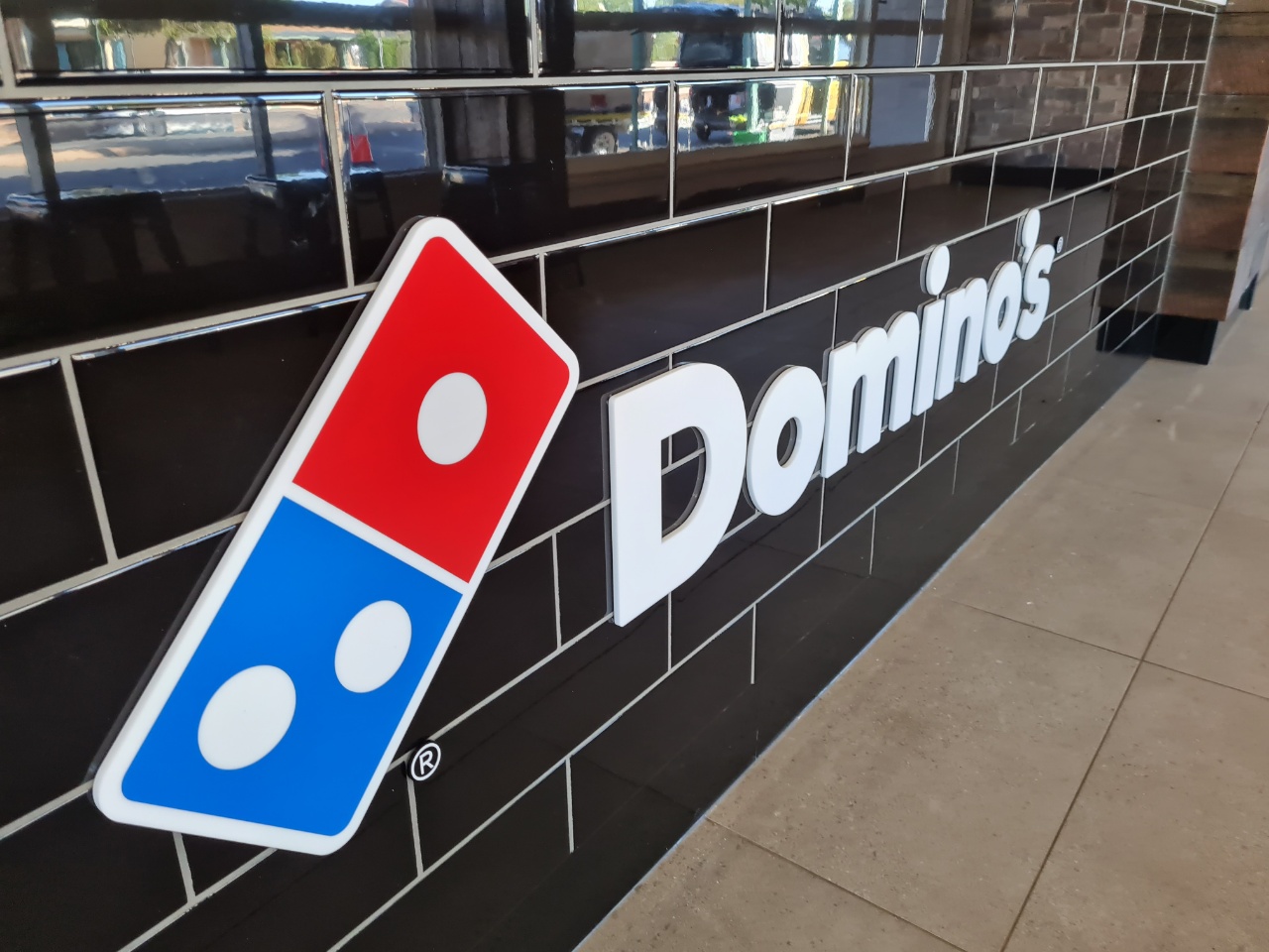 Domino's Pizza splash image