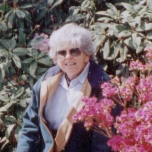 MOORE, Beth Image