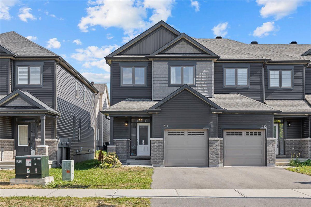 Property at 784 Miikana Rd