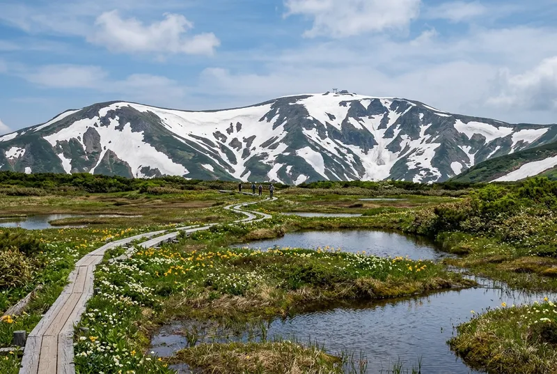 月山