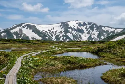 月山