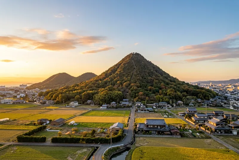 六ツ目山