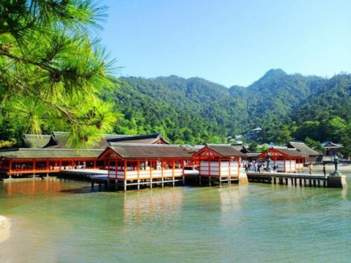 厳島神社