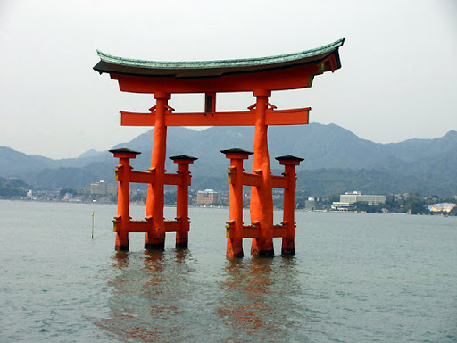 厳島神社