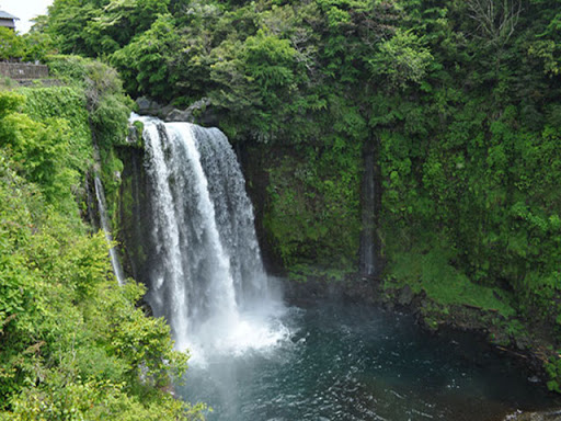 音止めの滝