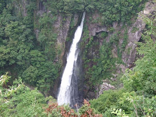 西椎屋の滝