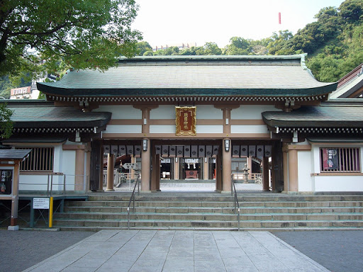 照国神社