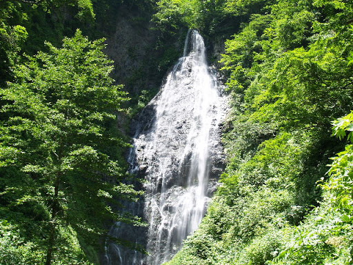 くろくまの滝