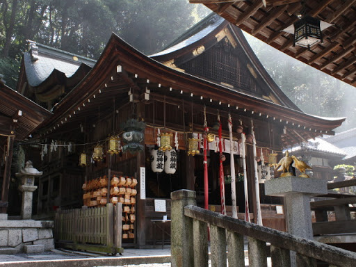 日牟禮八幡宮