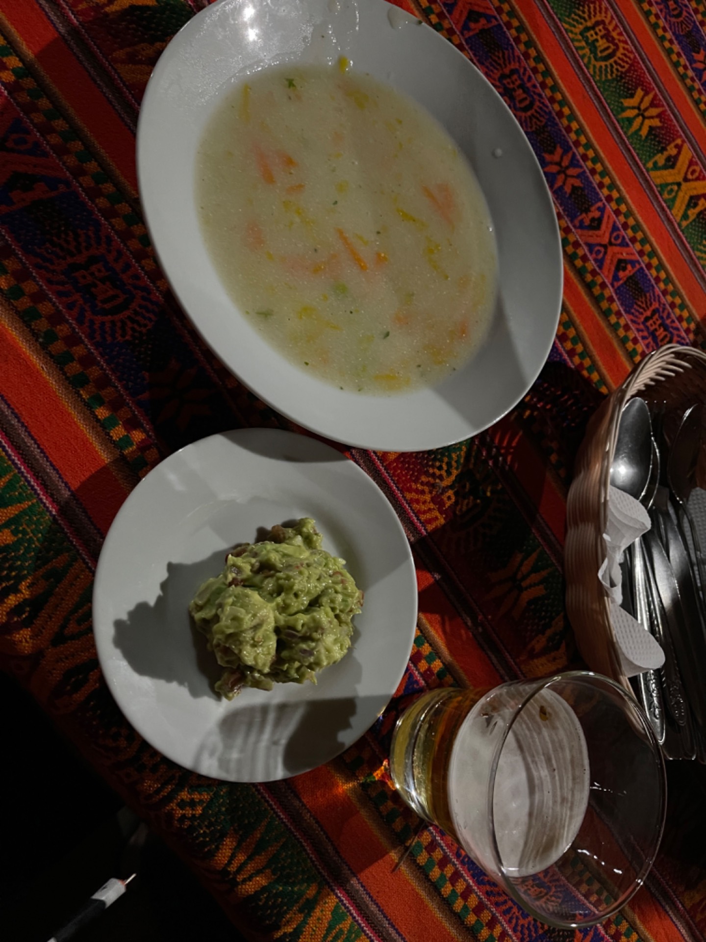 Guacamole et soupe de maïs