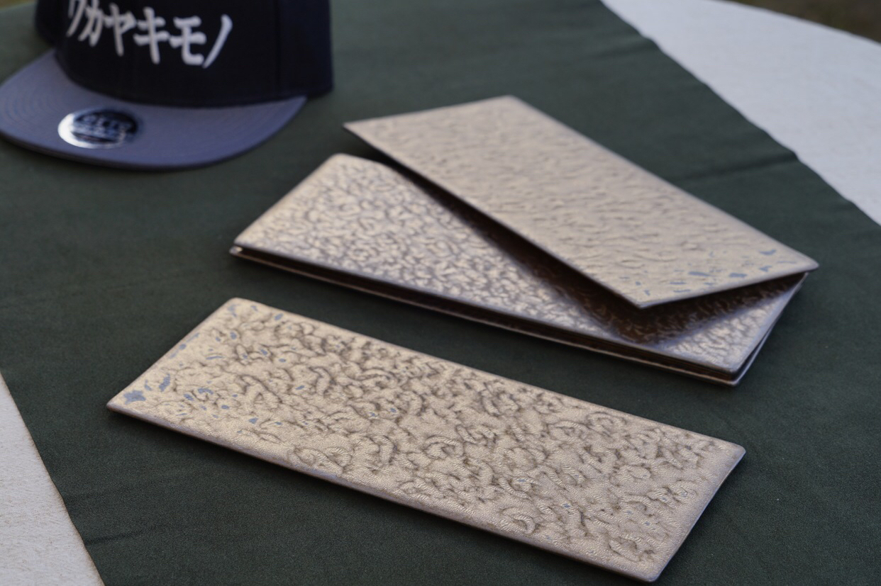 現代食器CLAYPAPER M シワ柄 金-0