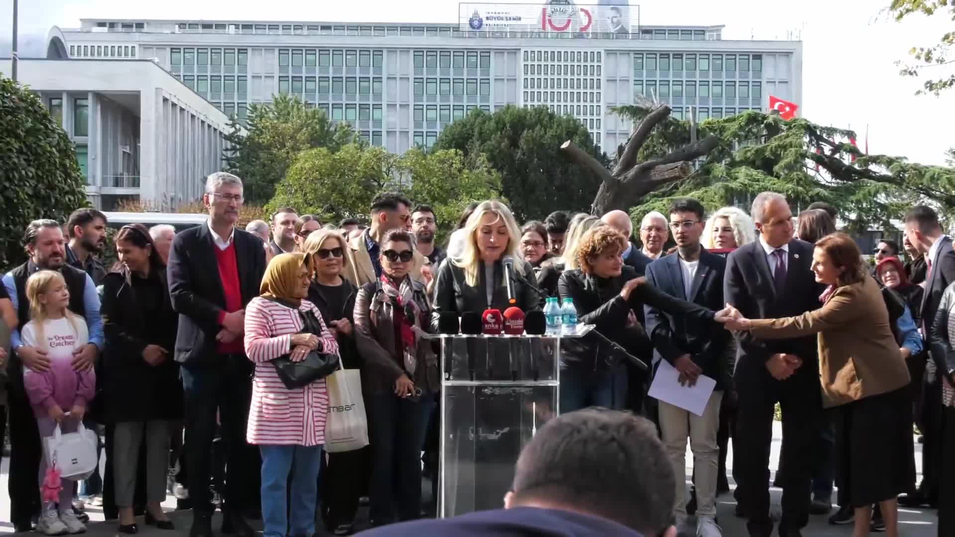 Aile Dayanışma Ağı'nın 10. buluşmasına Canan Kaftancıoğlu ve Alper Taş destek verdi Dilek İmamoğlu: Dava nedeni iktidarın siyasi rakibi olmasıdır